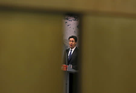 Britain's opposition Labour party leader Ed Miliband addresses an audience during a campaign event in London, Britain, April 24, 2015. REUTERS/Stefan Wermuth