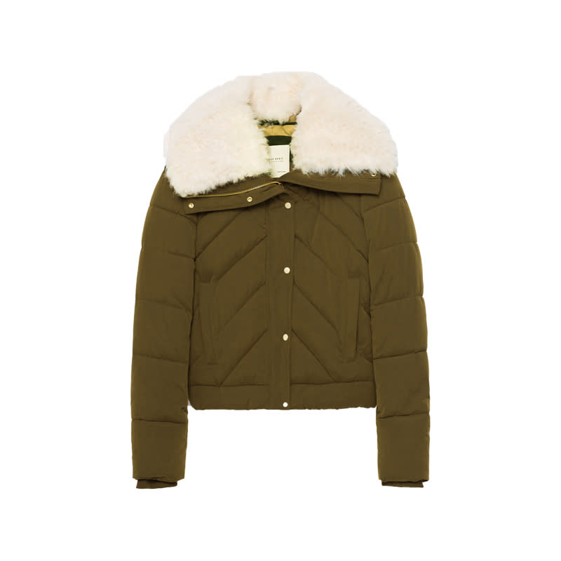 <a rel="nofollow noopener" href="http://www.zara.com/us/en/woman/outerwear/view-all/short-anorak-with-fleece-collar-c733882p3757550.html" target="_blank" data-ylk="slk:Short Anorak With Fleece Collar, Zara, $129;elm:context_link;itc:0;sec:content-canvas" class="link ">Short Anorak With Fleece Collar, Zara, $129</a><ul> <strong>Related Articles</strong> <li><a rel="nofollow noopener" href="http://thezoereport.com/fashion/style-tips/box-of-style-ways-to-wear-cape-trend/?utm_source=yahoo&utm_medium=syndication" target="_blank" data-ylk="slk:The Key Styling Piece Your Wardrobe Needs;elm:context_link;itc:0;sec:content-canvas" class="link ">The Key Styling Piece Your Wardrobe Needs</a></li><li><a rel="nofollow noopener" href="http://thezoereport.com/living/wellness/men-try-birth-control-experience-normal-side-effects-quit/?utm_source=yahoo&utm_medium=syndication" target="_blank" data-ylk="slk:Men Try Birth Control, Experience Normal Side Effects And Quit;elm:context_link;itc:0;sec:content-canvas" class="link ">Men Try Birth Control, Experience Normal Side Effects And Quit</a></li><li><a rel="nofollow noopener" href="http://thezoereport.com/fashion/style-tips/team-zoe-fashion-girl-halloween-costumes/?utm_source=yahoo&utm_medium=syndication" target="_blank" data-ylk="slk:See Team Zoe's Awesome Halloween Costumes;elm:context_link;itc:0;sec:content-canvas" class="link ">See Team Zoe's Awesome Halloween Costumes</a></li></ul>