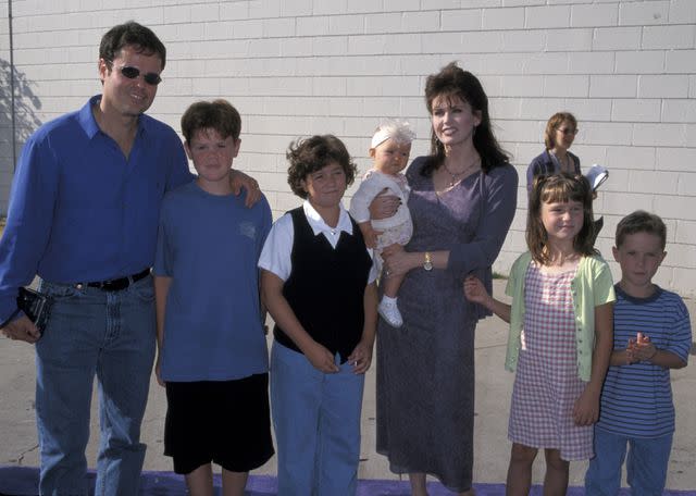 <p>Jim Smeal/Ron Galella Collection via Getty</p> Dony Osmond and Marie Osmond with children