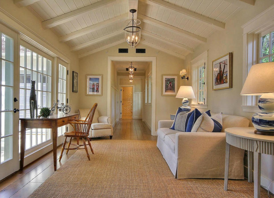 <body> <p>The dilemma: One party loves the luxurious hush of <a rel="nofollow noopener" href=" http://www.bobvila.com/slideshow/7-secrets-to-keep-your-carpet-looking-new-49609?bv=yahoo" target="_blank" data-ylk="slk:carpeted rooms;elm:context_link;itc:0;sec:content-canvas" class="link ">carpeted rooms</a>; the other longs for the gleam of wood flooring.</p> <p>The compromise: Use wall-to-wall in the bedroom, so you can begin and end your day with a plush texture underfoot. In the living spaces, go for wool or cotton area rugs surrounded by shining hardwood.</p> <p><strong>Related: <a rel="nofollow noopener" href=" http://www.bobvila.com/slideshow/the-9-rules-for-rugs-that-everyone-should-know-48366?bv=yahoo" target="_blank" data-ylk="slk:The 9 Rules for Rugs That Everyone Should Know;elm:context_link;itc:0;sec:content-canvas" class="link ">The 9 Rules for Rugs That Everyone Should Know</a> </strong> </p> </body>