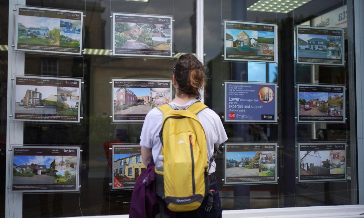 <span>The 14 consecutive interest rate rises by the Bank of England led to a surge in mortgage rates from high street banks.</span><span>Photograph: Yui Mok/PA</span>