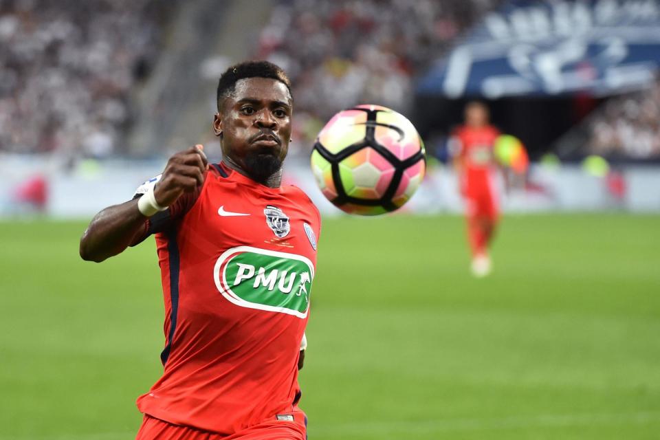 Serge Aurier deal signals Tottenham clear-out before transfer window closes