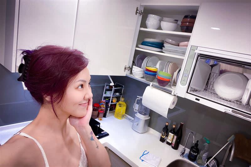 劉雨柔很喜歡下廚。（圖／翻攝臉書）