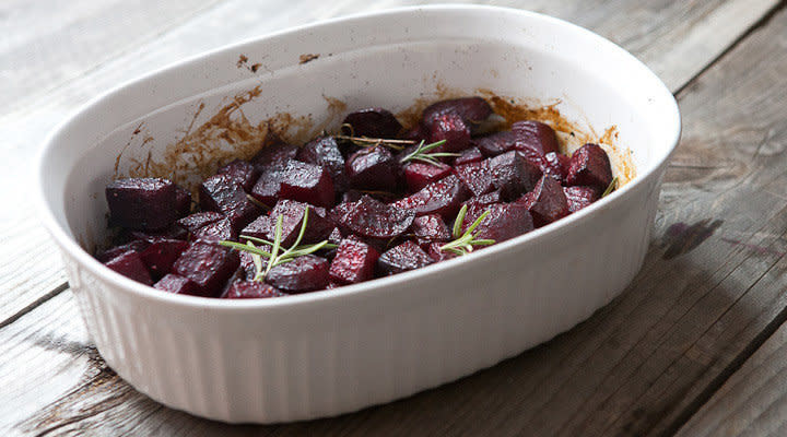 <strong>Get the <a href="https://www.macheesmo.com/balsamic-roasted-beets/" target="_blank">Balsamic Roasted Beets recipe</a> from&nbsp;Macheesmo</strong>