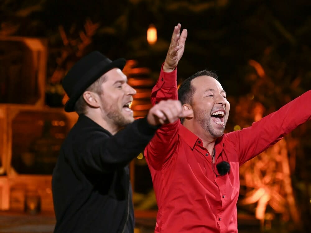 "Sing meinen Song - das Tauschkonzert": Johannes Oerding und DJ BoBo (r.) (Bild: TVNOW / Markus Hertrich)