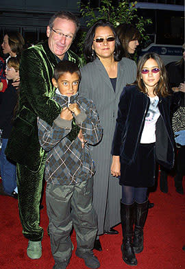 Robin Williams and brood at the New York premiere of Warner Brothers' Harry Potter and The Sorcerer's Stone