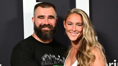 Jason Kelce wife Kylie is pregnant, brought doctors to Super Bowl 2023