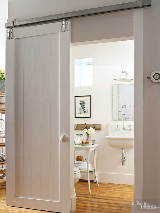 Rural references, rustic patinas, and classic details create fetching farmhouse bathrooms that stylishly tap into country comforts. These farmhouse bathroom designs smartly illustrate how you can combine new, vintage, and modern-revival items to fashion a timeless look.