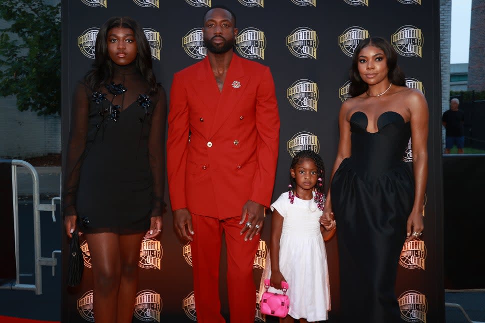 Zaya Wade, Kaavia WAde, Dwyane Wade and Gabrielle Union