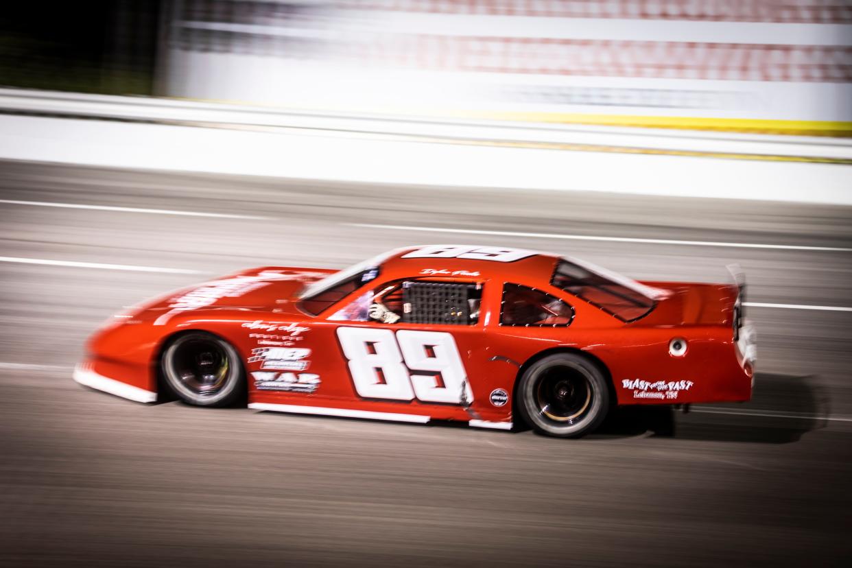 Dylan Fetcho drives to a second-place finish in the pro late models race at Nashville Fairgrounds Speedway Saturday, Aug. 31, 2019.