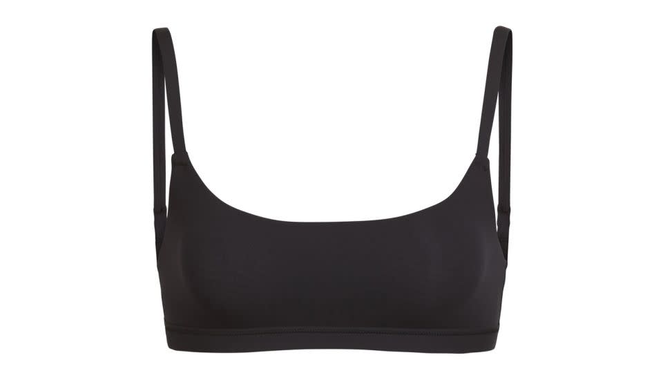 Fits Everybody Scoop-Neck Bra - Skims