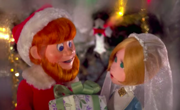 Screenshot from "Santa Claus Is Comin' to Town"