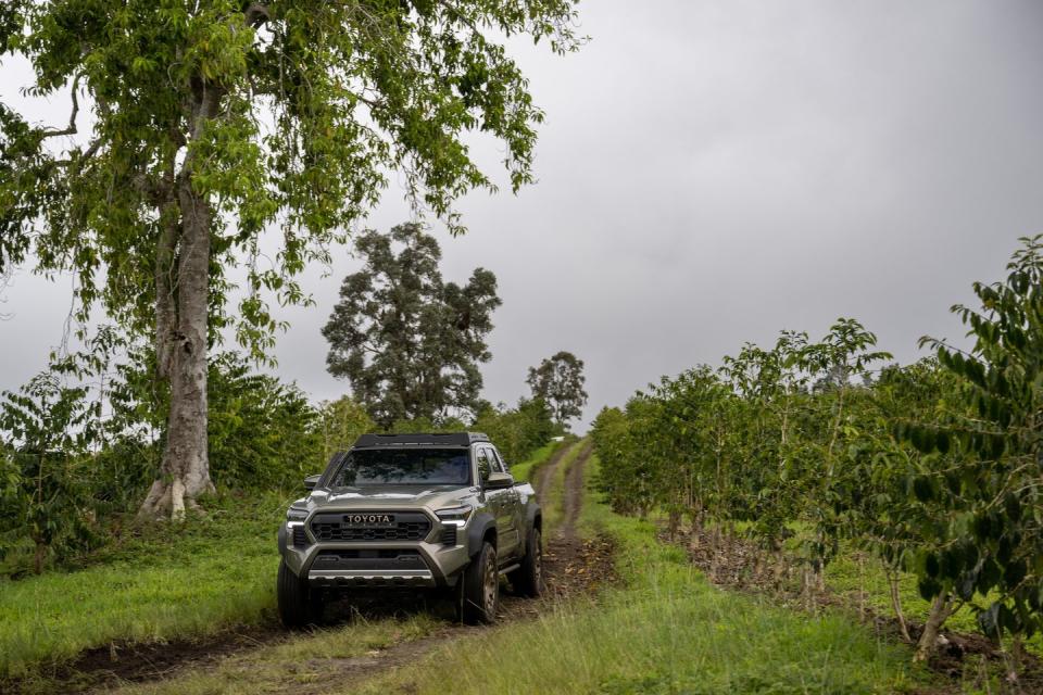 2024 toyota tacoma trailhunter press images