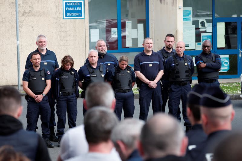 Gunmen freed a drug dealer, killing two prison guards, in France