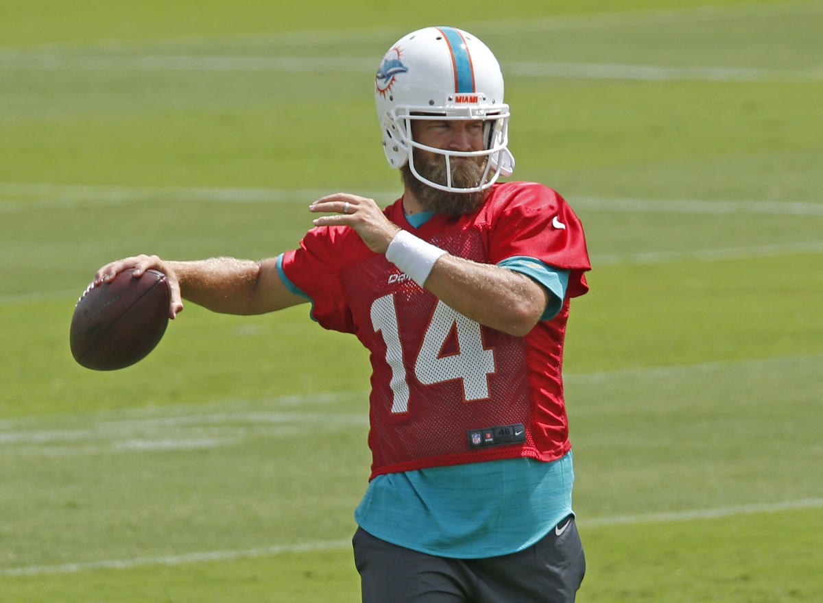 Ryan Fitzpatrick named Dolphins starting QB vs. Bills, Josh Rosen benched -  Sports Illustrated