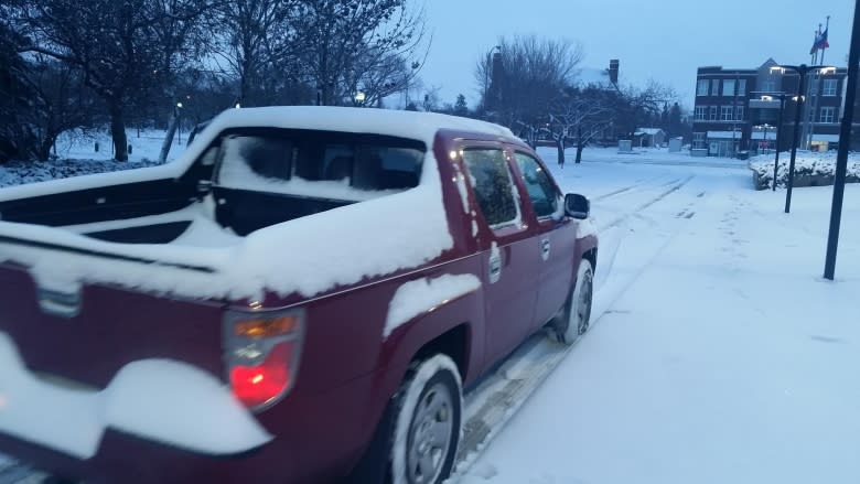 Regina hit by 13 cm of snow in late-season storm