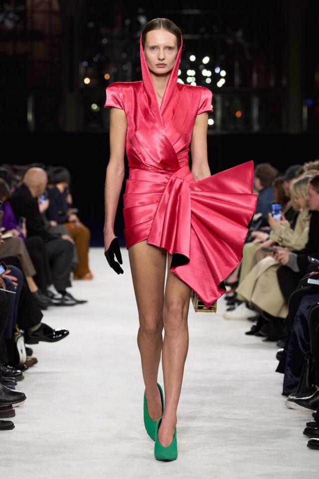 CHANEL 21S Runway Fantasy Tweed Vest 34 Pink - Timeless Luxuries