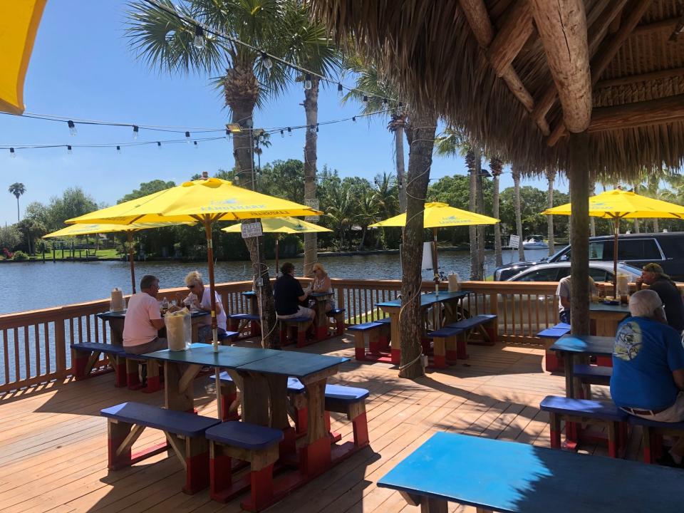 Phillippi Creek Oyster Bar, overlooking the creek of the same name, is open every day of the year including Christmas Day and Eve.