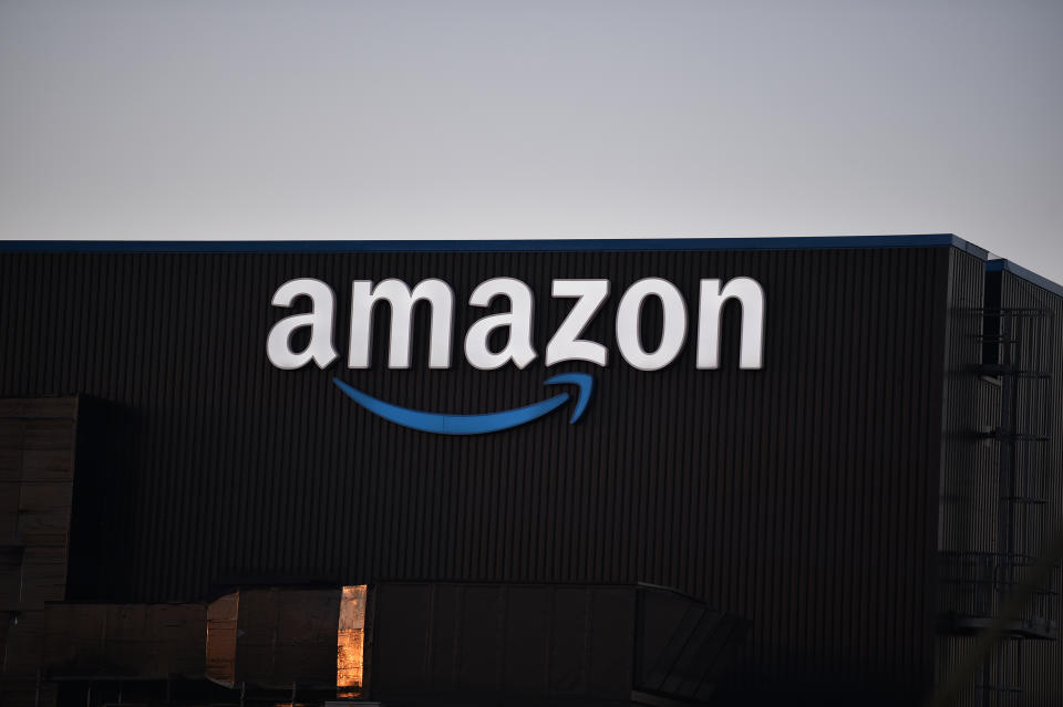 Amazon u-turns on decision to scrap Visa credit cards in UK
