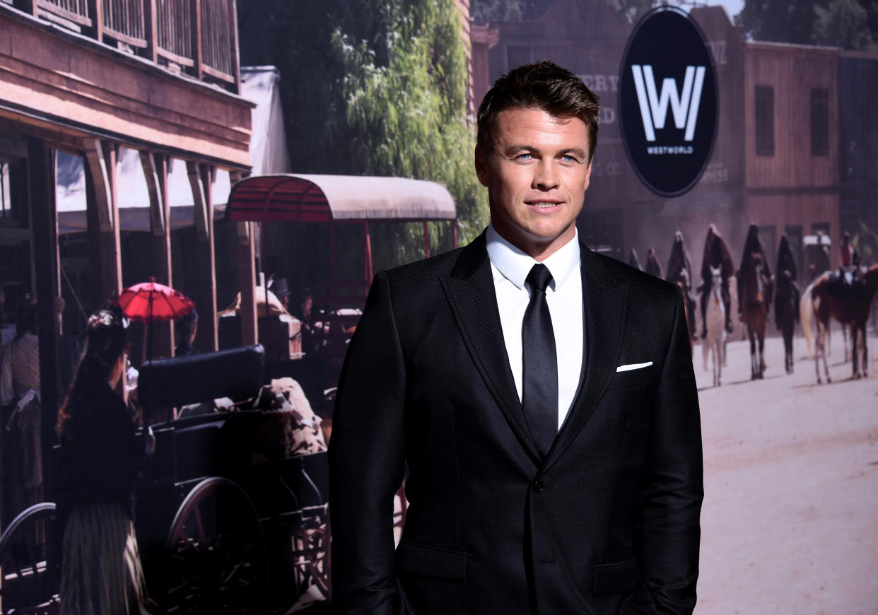 Cast member Luke Hemsworth attends the premiere of the HBO series "Westworld" in Hollywood, California, U.S. September 28, 2016.  REUTERS/Phil McCarten