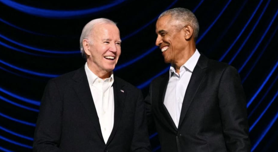 Bidenand Obama on stage at the LA fundraiser (AFP via Getty Images)