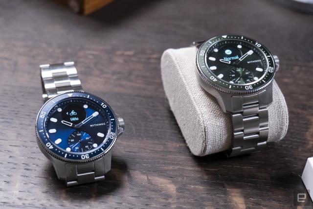 Withings Scanwatch Horizon Smartwatch looks like a luxury diver's watch