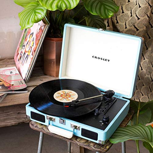 Crosley Cruiser Deluxe Bluetooth Suitcase Turntable (Amazon / Amazon)