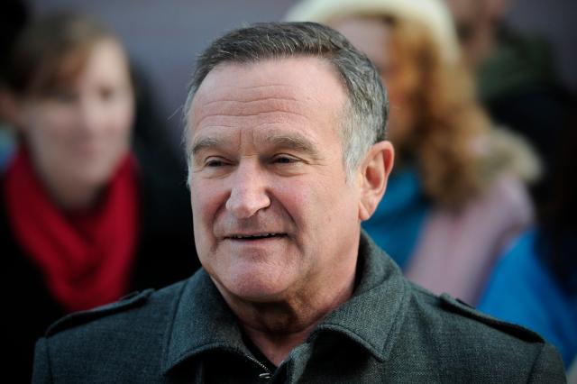 Robin Williams' son opens up about father's mental health, saying the star  was frustrated and very uncomfortable before his death - CBS News