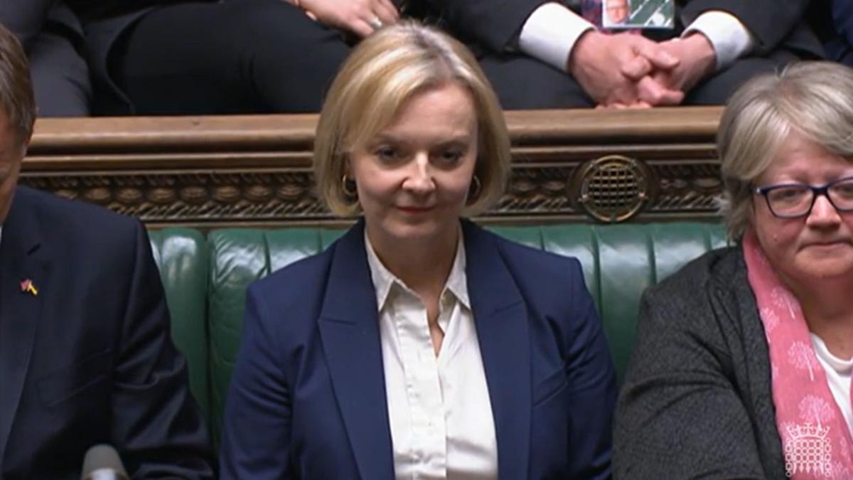 Truss warned she can afford no more mistakes as she clings on in No 10