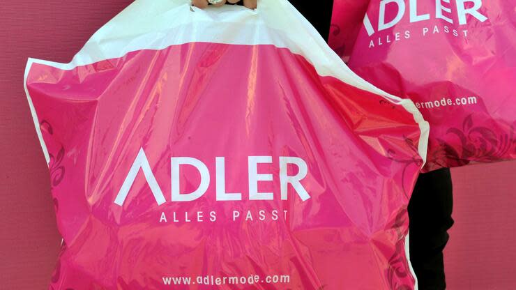 2019 setzte die Adler Modemärkte AG nach eigenen Angaben 500 Millionen Euro um. Foto: dpa