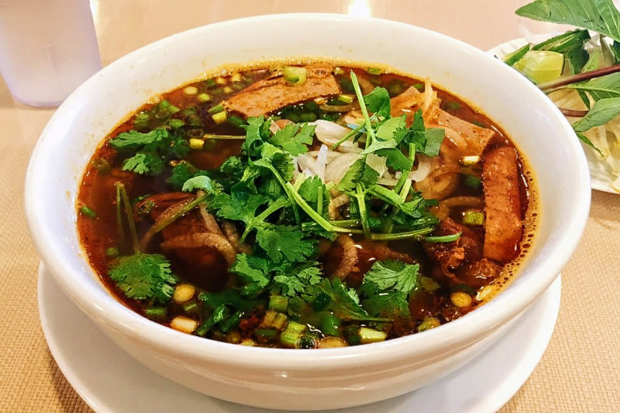 <b>Photo: thai-jonathon v./<a href="https://yelp.com/biz_photos/saigon-hut-boston-3?utm_campaign=a3416a39-b4f3-4bf4-86a4-41a51f2cdcd7%2Cdd5cdb4c-9538-448d-a0dd-9f11734abba6&utm_medium=81024472-a80c-4266-a0e5-a3bf8775daa7" rel="nofollow noopener" target="_blank" data-ylk="slk:Yelp;elm:context_link;itc:0;sec:content-canvas" class="link ">Yelp</a></b>