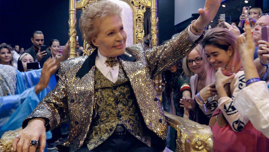 Mucho Mucho Amor: The Legend of Walter Mercado