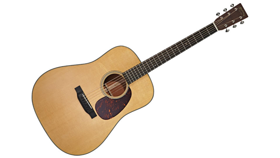 Martin D18