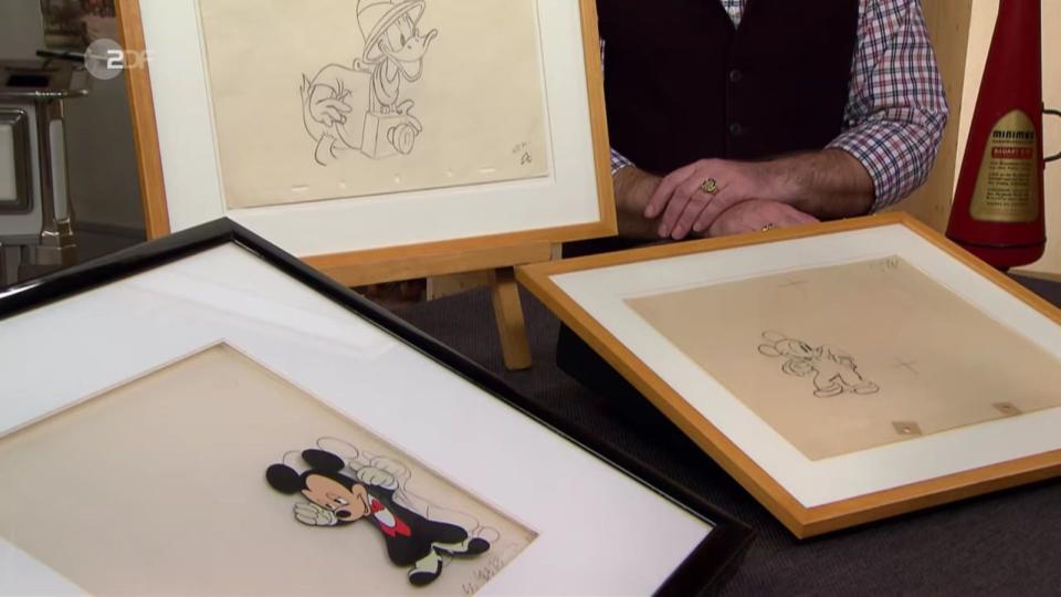 Drei Disney-Trickfilm-Skizzen mit Micky Maus und Donald Duck aus den Jahren 1933 bis 1942 hatten einen Sammlerwert von 1.200 Euro. (Bild: ZDF)