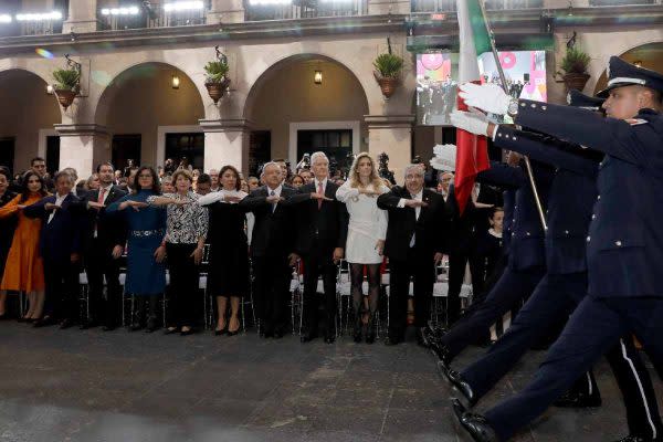 Por primera.vez, AMLO asiste al informe de un mantario estatal. (Foto: Twitter Alfredo del Mazo)