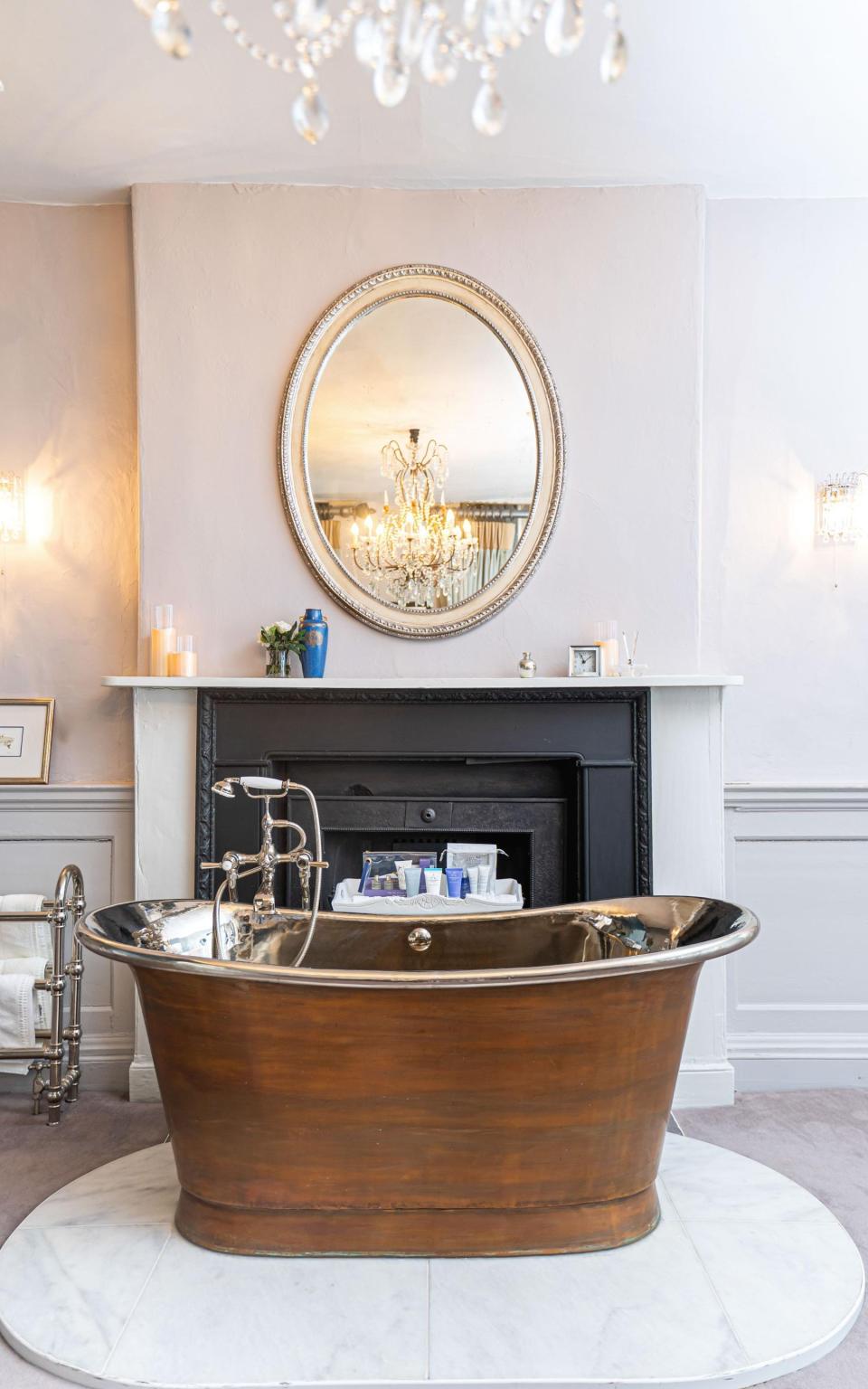 The freestanding tub in The Townhouse at Gainsborough Bath Spa