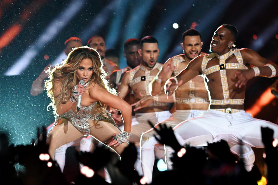 Jennifer Lopez performt im Hard Rock Stadium