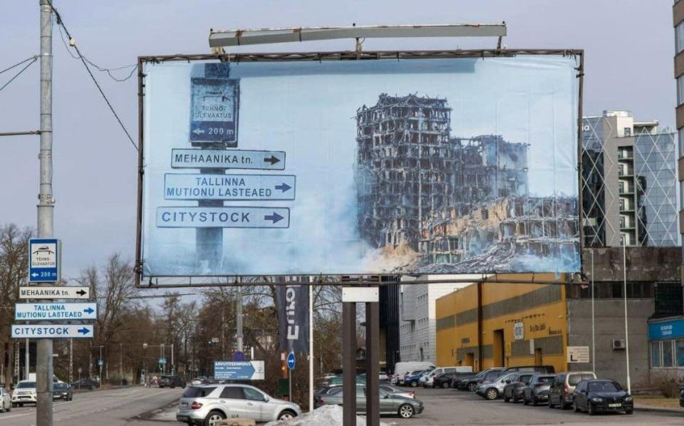 Billboards near Tallinn showing what might happen if Russia invaded