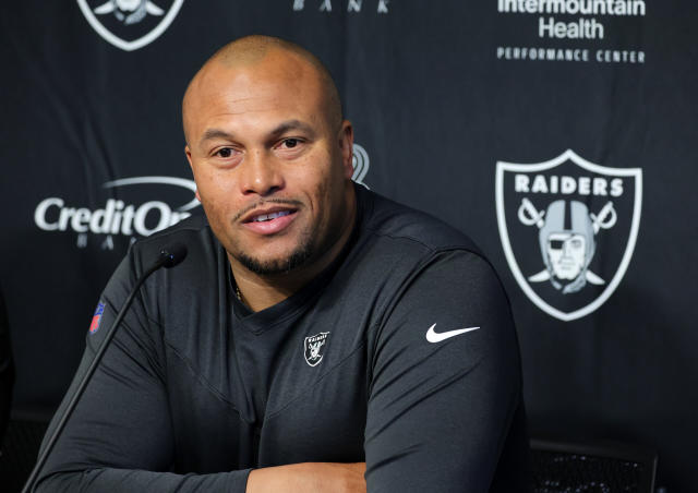 Antonio Pierce sure is acting like he's got Raiders head coach job - Yahoo  Sports