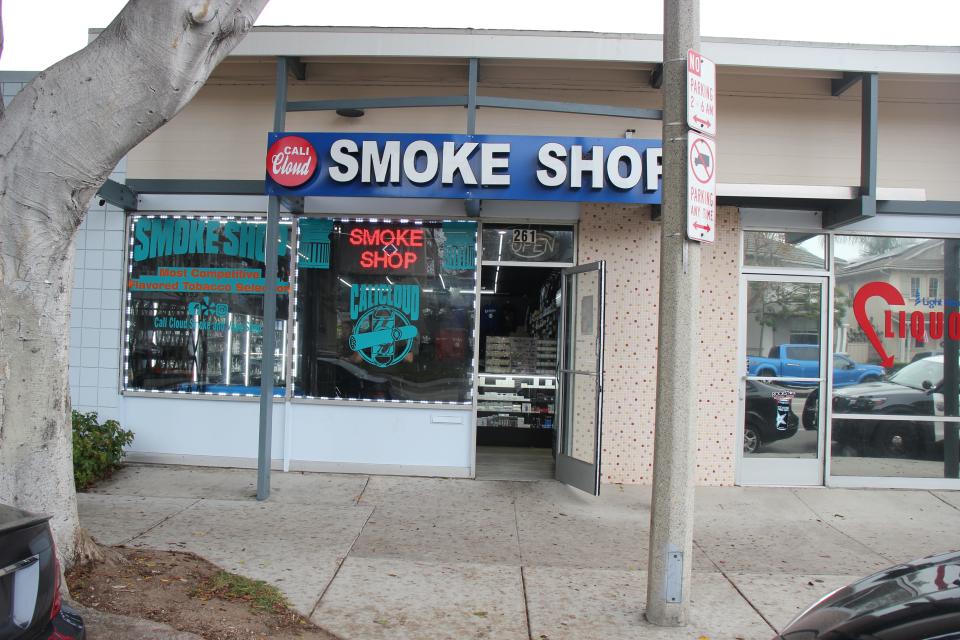 Port Hueneme police said they are investigating alleged illegal gambling involving a video gaming machine in a local smoke shop.