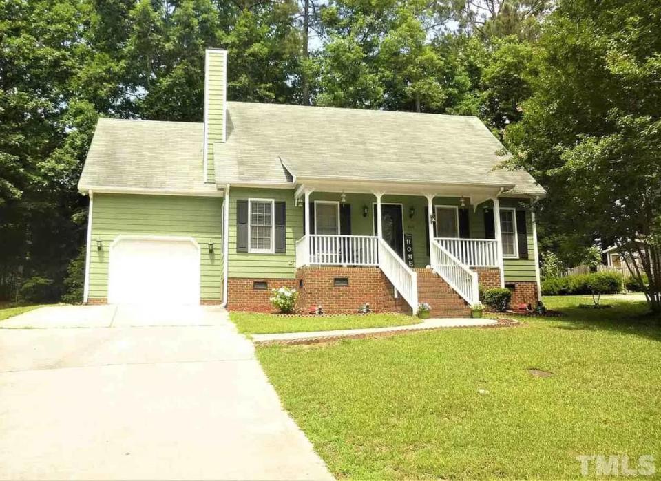 Three-bedroom, three-bathroom home built in 1996 with 1,350 square feet for sale in Knightdale.