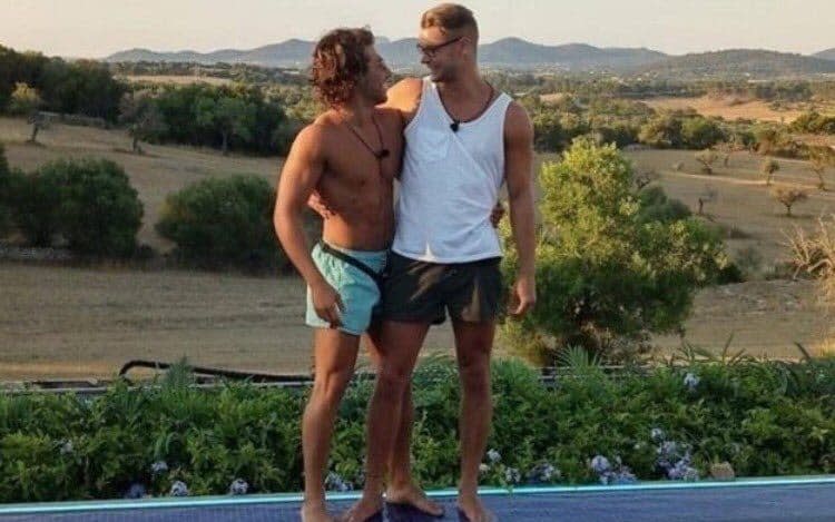 Forget Romeo and Juliet, if Shakespeare was around today it would be all about Chris and Kem - Photo from twitter @boohoo