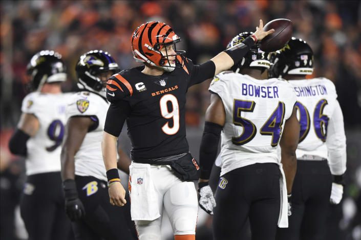 Joe Burrow and the Bengals will need to be better on offense if they want to knock off the Bills in the divisional round and reach a second straight AFC championship game. (AP Photo/Emilee Chinn)