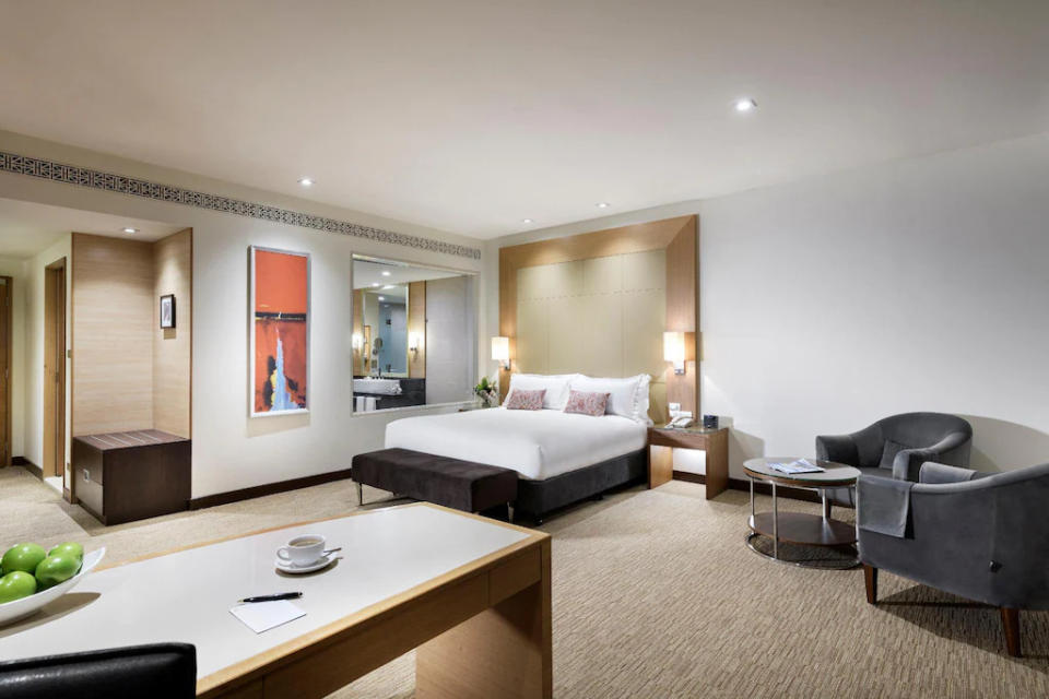 The executive room at Pan Pacific Perth is large, incredibly comfortable and boasts a view of the Swan River. (Photo: Agoda.com)