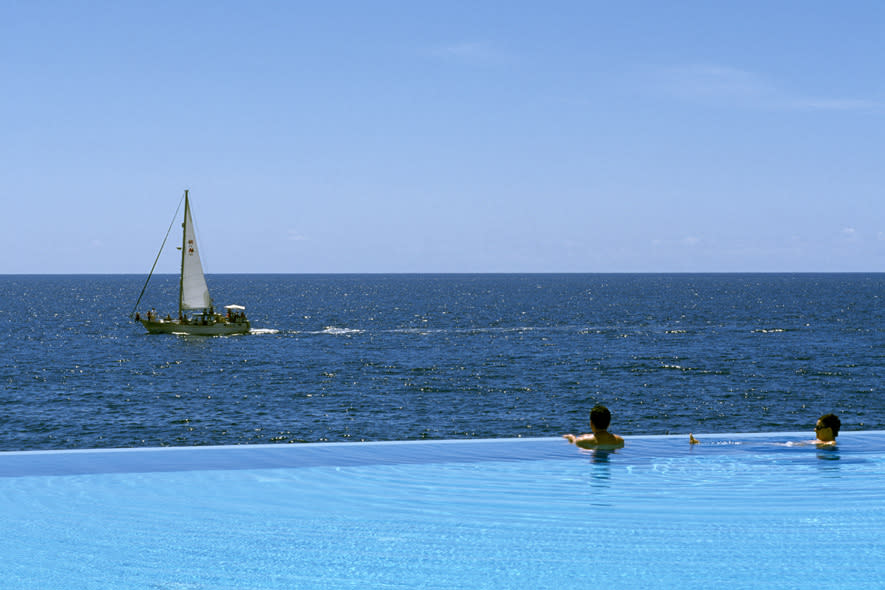 <b>Hotel CS Atlantic Resort, Portugal</b><br><br>In Funchal, der Hauptstadt der Insel Madeira können Sie einen Blick auf die endlose Weite des Atlantischen Ozeans genießen. (Bild: ddp images)