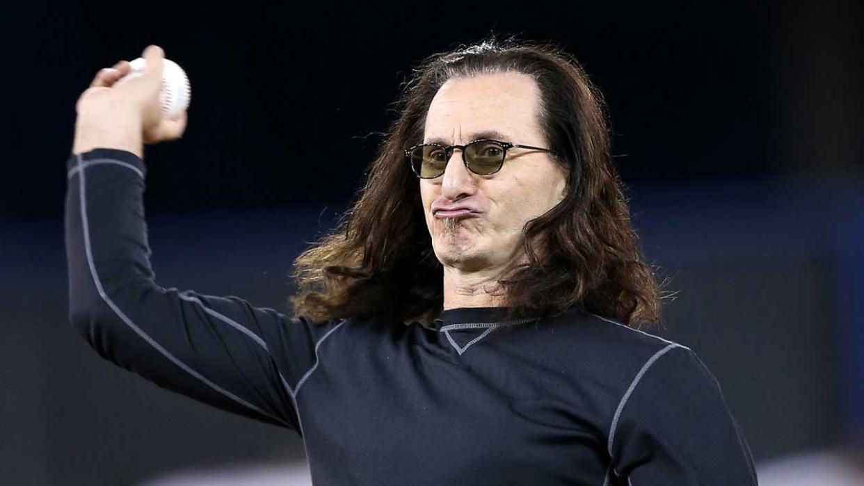  Geddy Lee throwing a baseball 