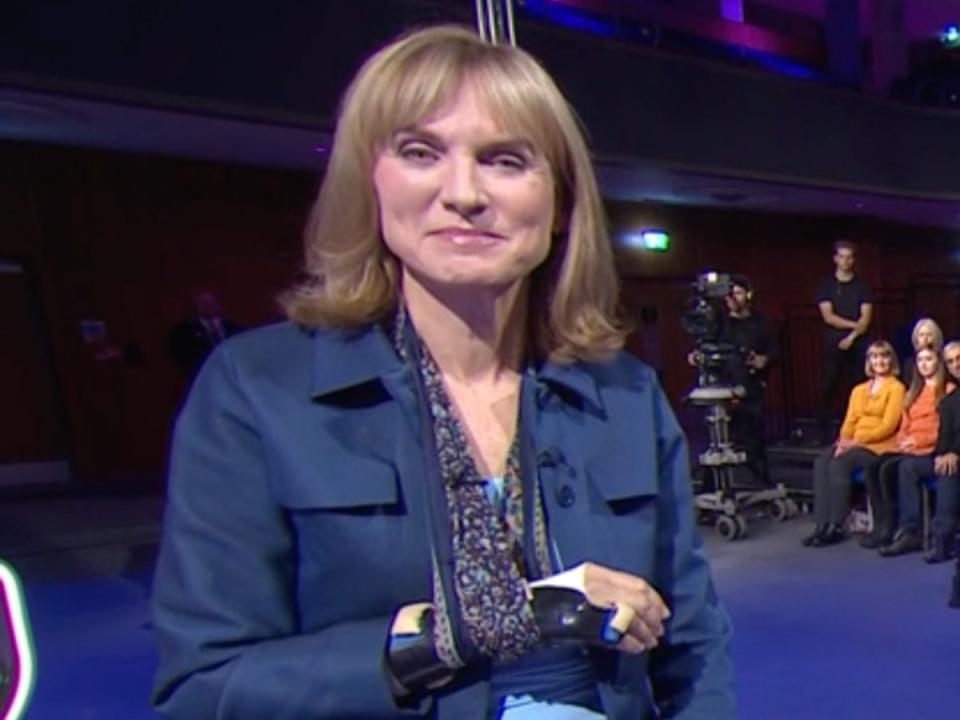 Fiona Bruce in a sling on ‘Question Time’ (BBC)