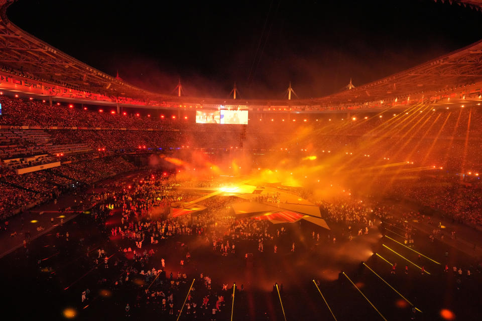 AP PHOTOS Paris closes the 2024 Olympics with a final starstudded