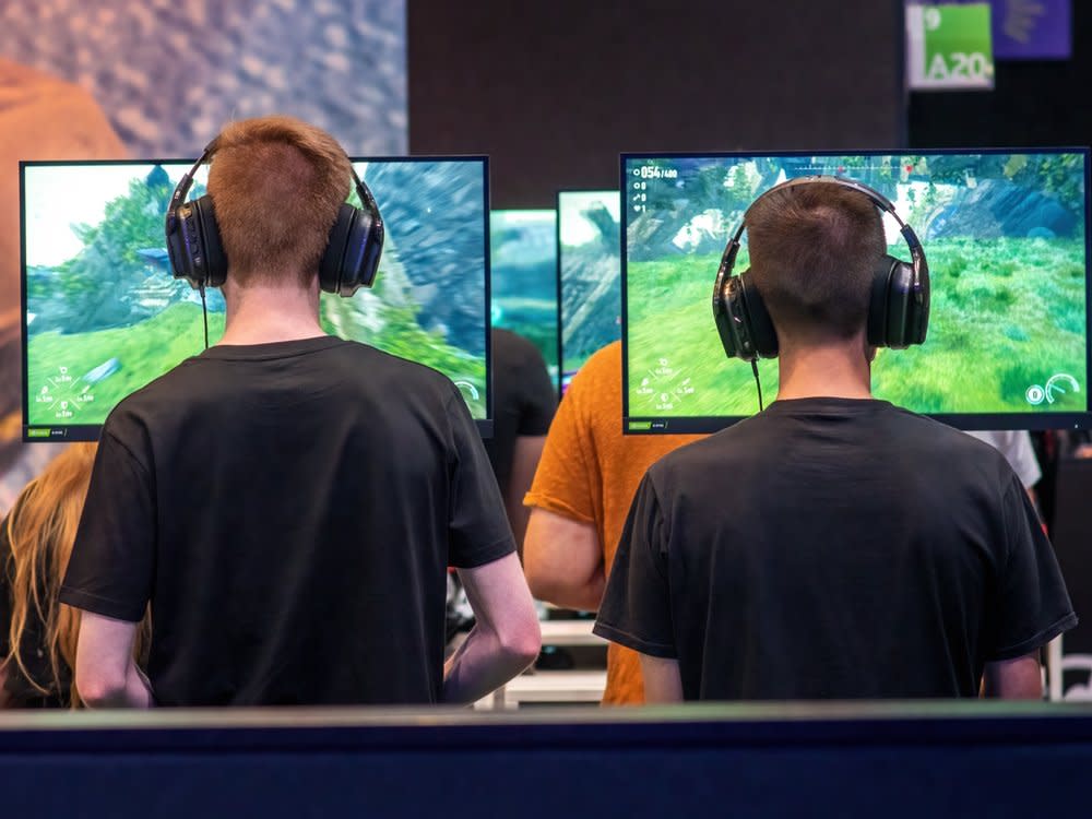 Auf der Gamescom haben Gamer die Möglichkeit, selbst zum ersten Mal Hand an noch unveröffentlichten Spielen anzulegen. (Bild: VGV MEDIA/Shutterstock.com)