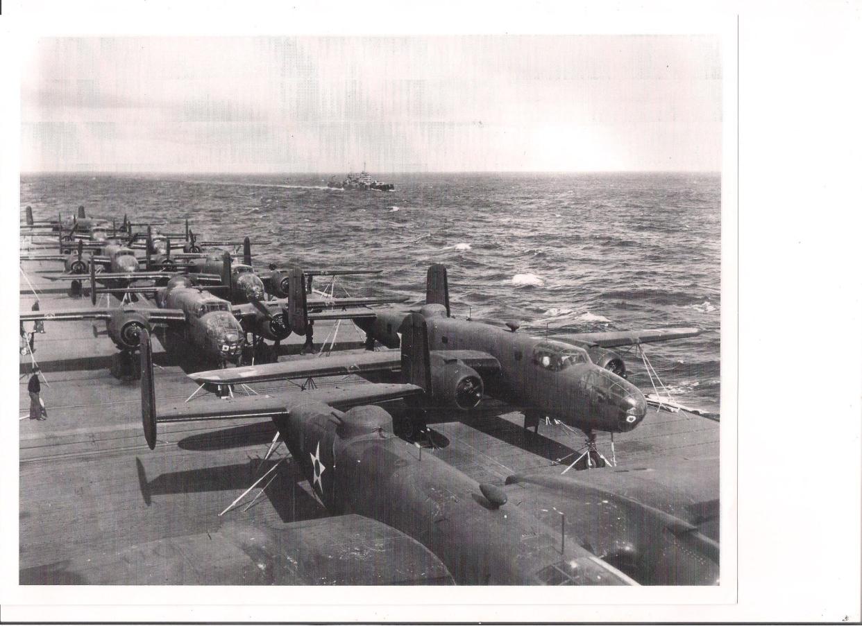 B-25 bombers on the deck of the aircraft carrier USS Hornet.